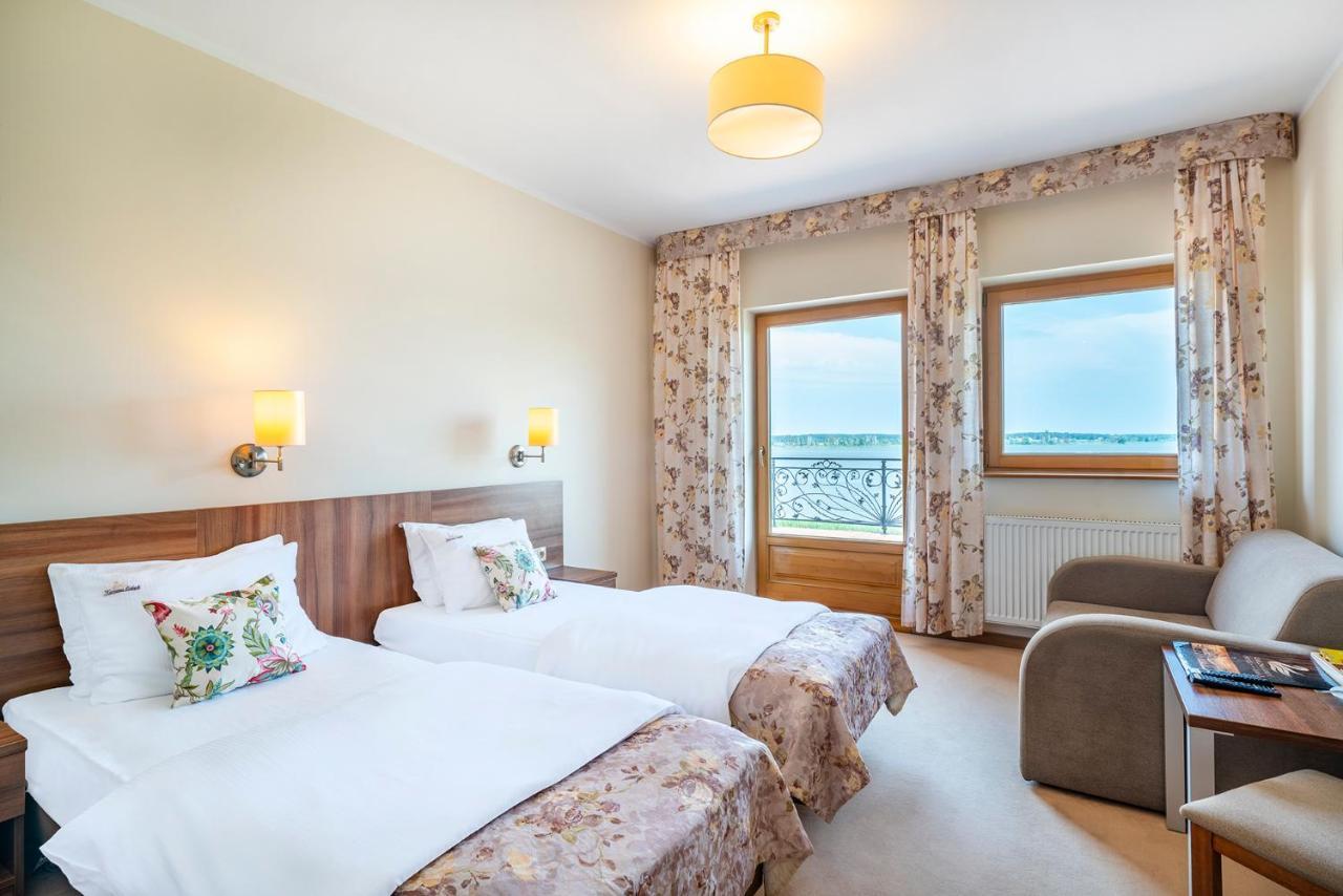 Labedz Hotel Karczma Iława Kültér fotó
