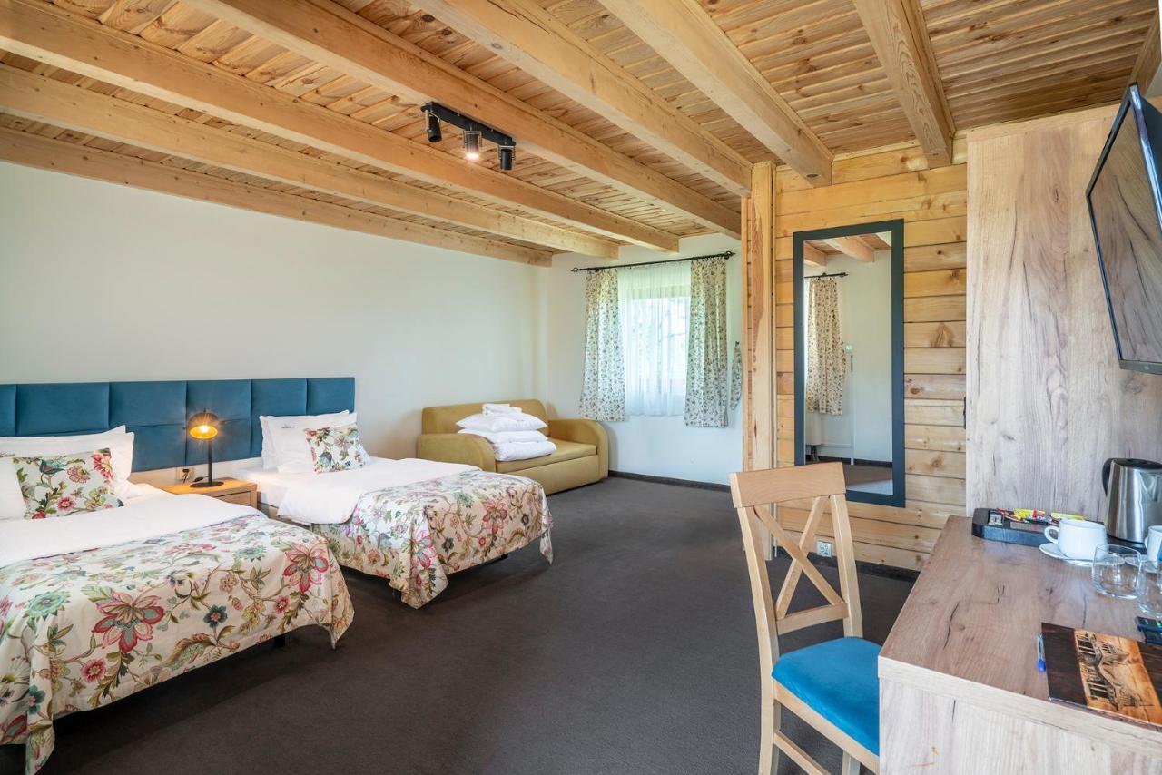 Labedz Hotel Karczma Iława Kültér fotó